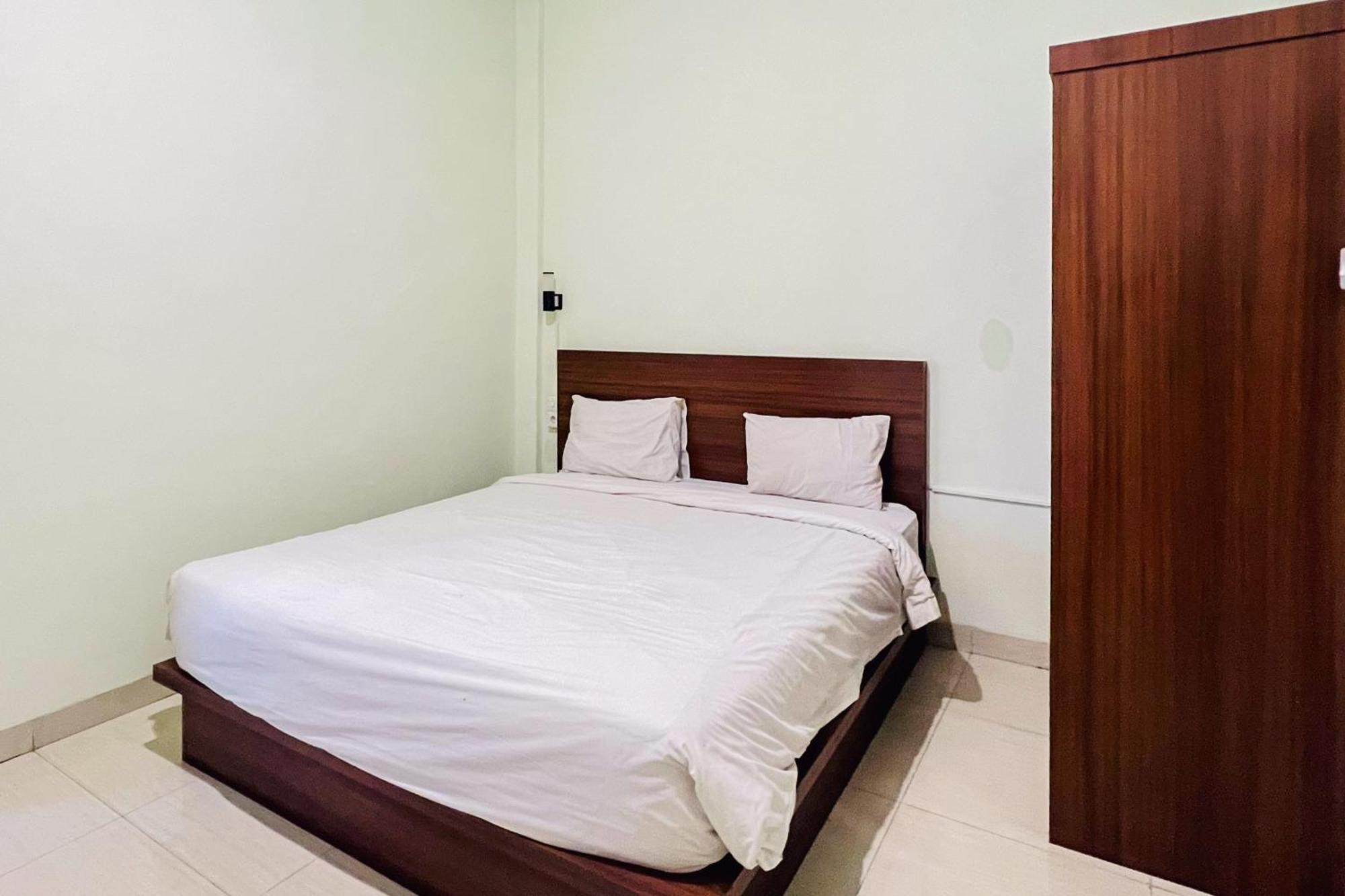 Teratai Residence Mitra Reddoorz 메단 외부 사진